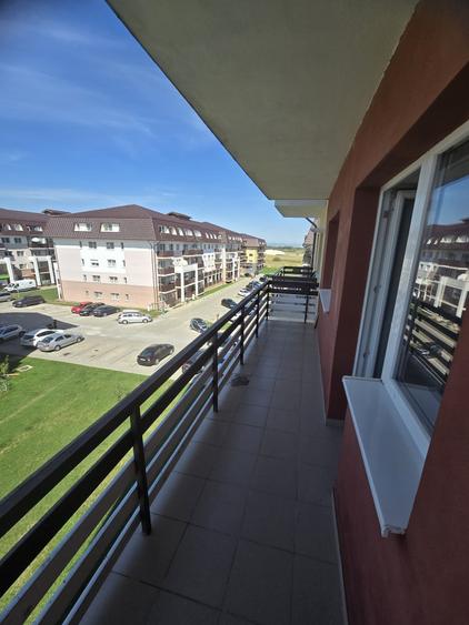Apartament cu 2 camere semidecomandat în Sânpetru