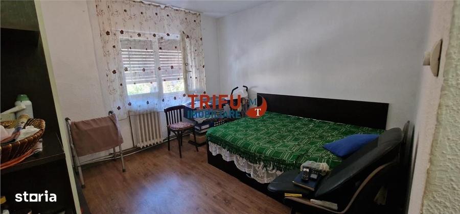Apartament cu 3 camere decomandat în Cetate