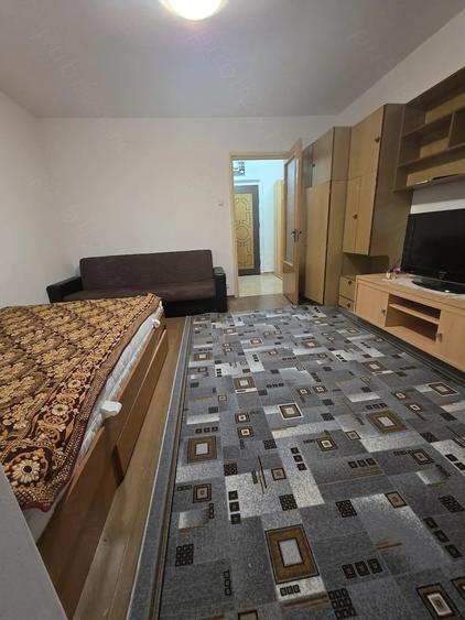 Garsonieră semidecomandată în Brâncoveanu