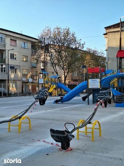 De vanzare apartament Berbesti - 2