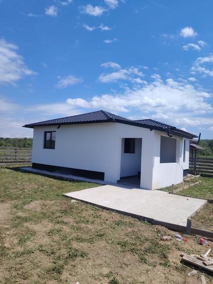 Casa DN73,Langa Mioveni, Titesti -Bucsanesti Lotasi - 3