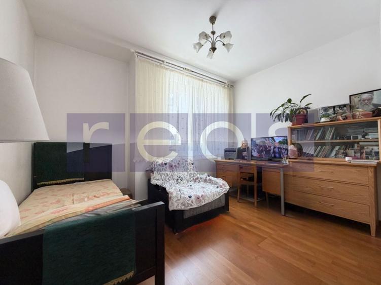 Apartament cu 4 camere decomandat în Ștefan cel Mare