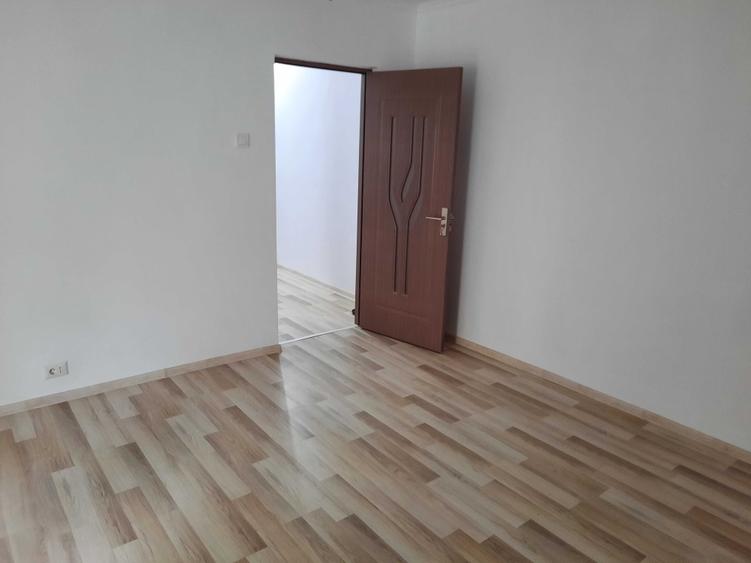 Apartament cu 2 camere nedecomandat în Central