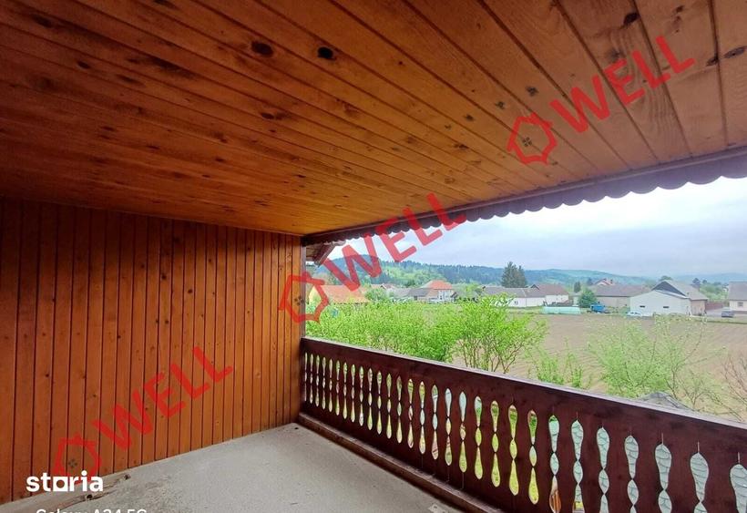 Casă cu 4 camere cu Teren 2718 Mp în Întorsura Buzăului