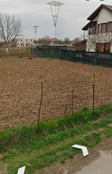 Teren de 500 mp, în Vârteju