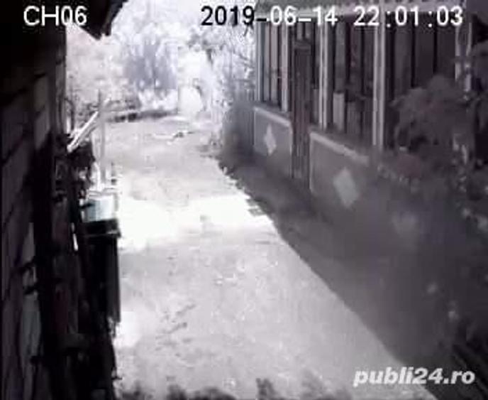 Casă cu 5 camere cu Teren 2600 Mp în Conțești