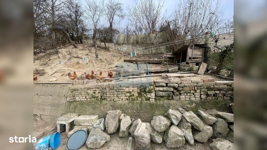 Casă cu 3 camere decomandat cu Teren 190 Mp în Muncitoresc