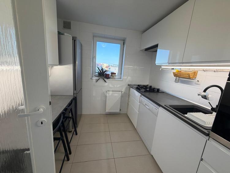 Apartament cu 3 camere semidecomandat, mobilat în Herăstrău
