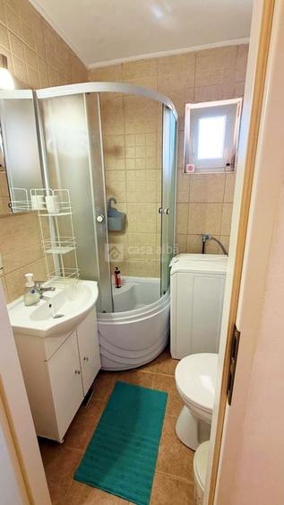 Apartament cu 2 camere decomandat, mobilat în Podul de Piatră