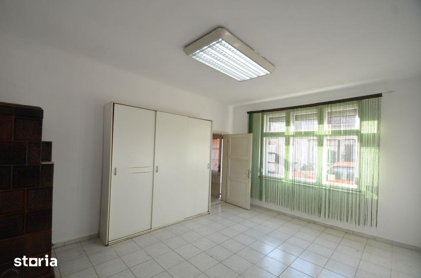 Spațiu comercial, de 83 mp, în Ultracentral