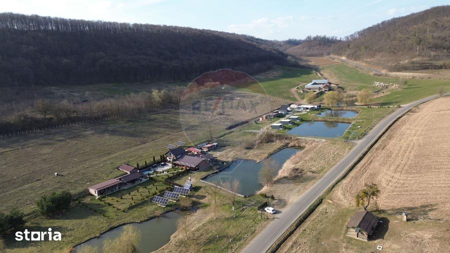 Teren de 7000 mp, în Laslea