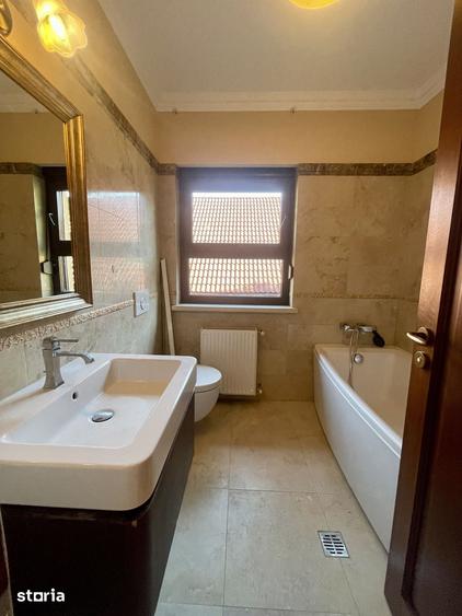 Casă cu 4 camere cu Teren 585 Mp în Corbeanca