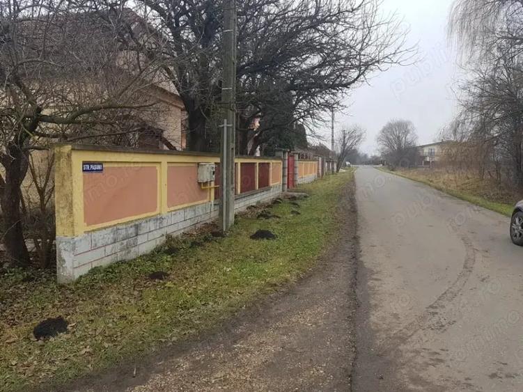 Teren de 2932 mp, în Stupini