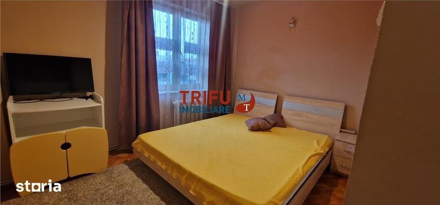 Apartament cu 4 camere decomandat în Lipoveni