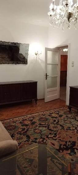 Apartament cu 3 camere, mobilat în Bucureștii Noi