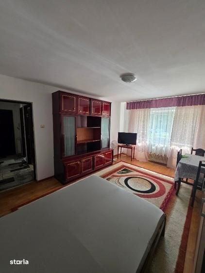 Garsonieră decomandată în Tudor Vladimirescu