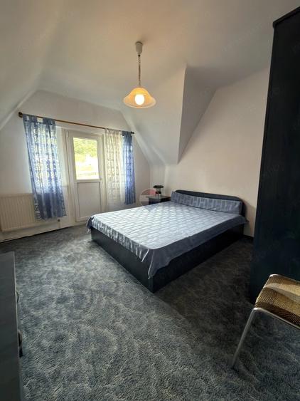 Apartament cu 3 camere semidecomandat în Cioplea