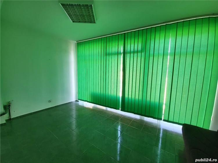 Spațiu comercial, de 150 mp, în Central