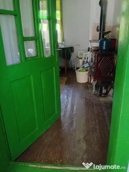 Casă cu 2 camere cu Teren 1700 Mp în Bulci