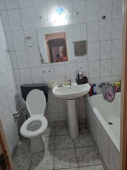 Vand Apartament 2 cam 78,000 euro sect 4 bucuresti str Gradistea - 4