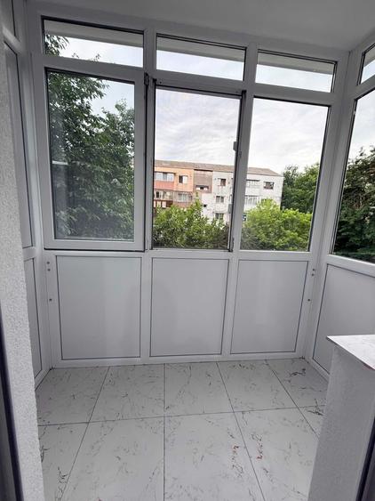 Apartament cu 2 camere semidecomandat în Micro 11