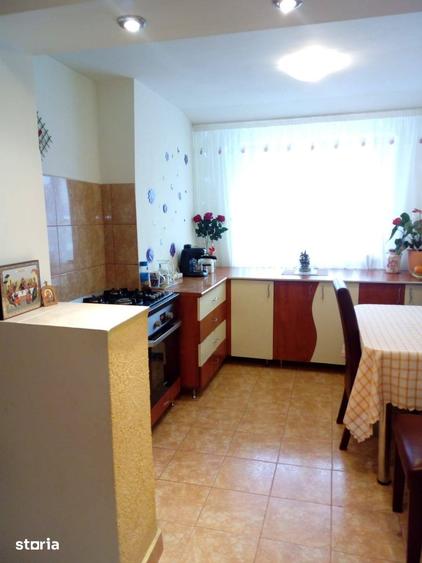 Apartament cu 3 camere decomandat în Nord