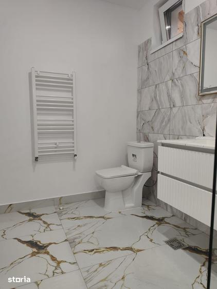 Casă cu 4 camere cu Teren 350 Mp în Joița