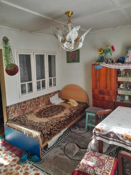 Casă cu 4 camere în Mălușteni