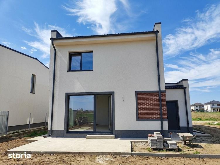 Vila Tunari Otopeni | 23 august | 4 camere | 147 mpu | 300 teren - 10