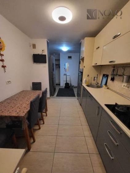 Apartament cu 3 camere decomandat, mobilat în Dristor