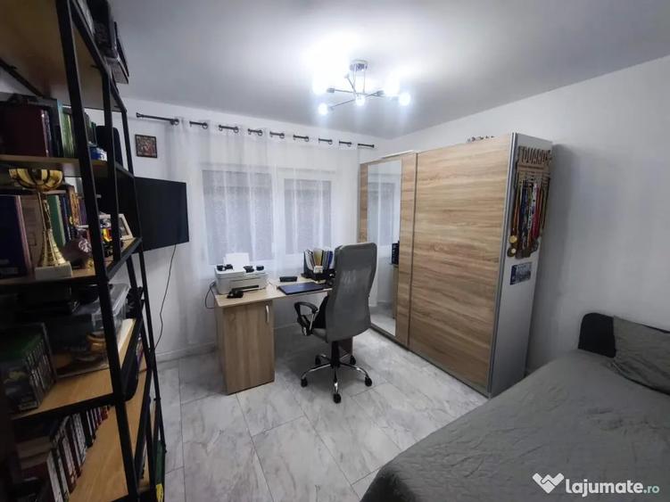 Casă cu 3 camere în Central