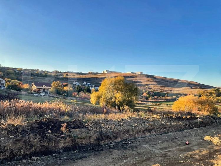 Teren Construcții intravilan de 1190 mp, în Borhanci