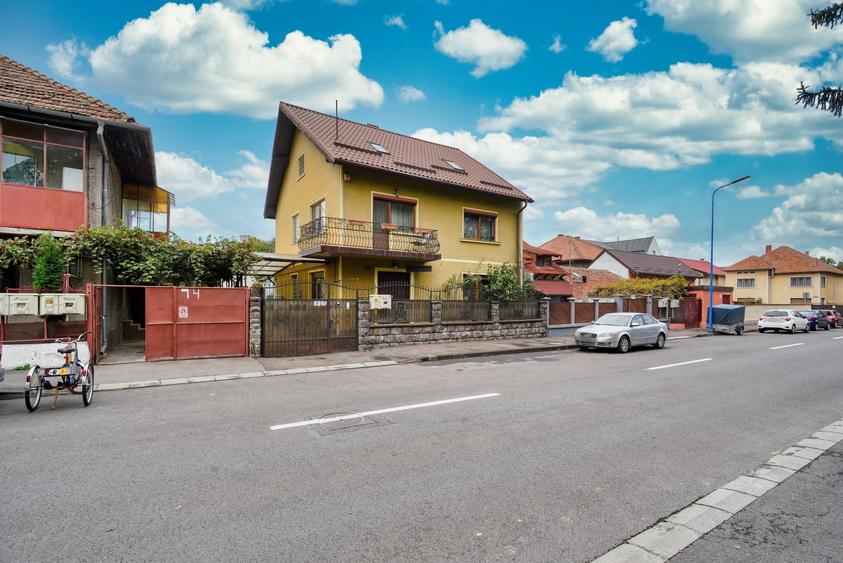 Casă individuală cu 5 camere cu Canalizare în Griviței