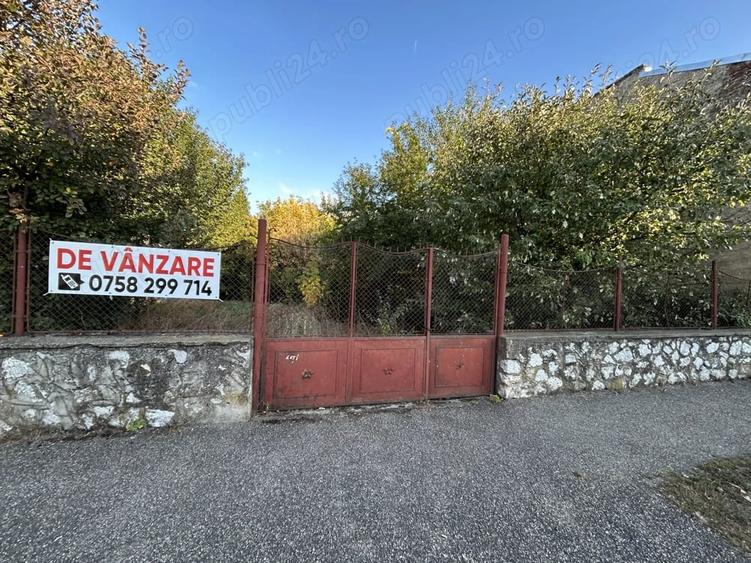 Teren de 720 mp, în Central