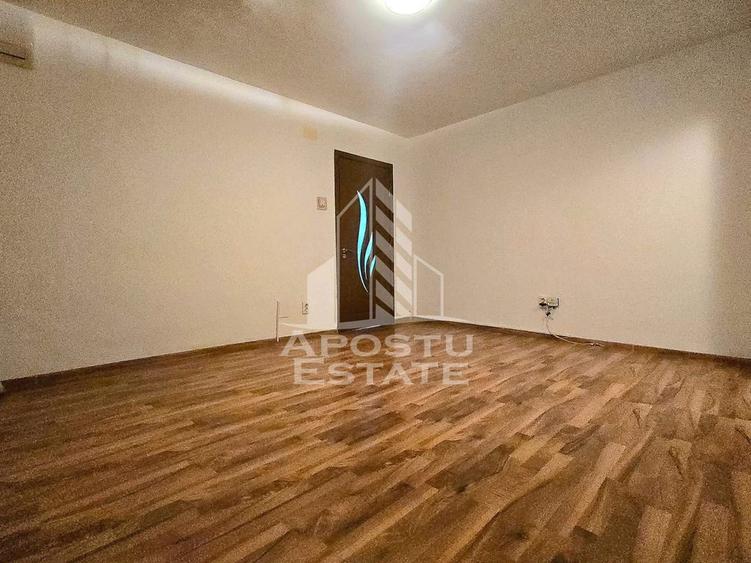 Apartament cu 2 camere semidecomandat în Micălaca