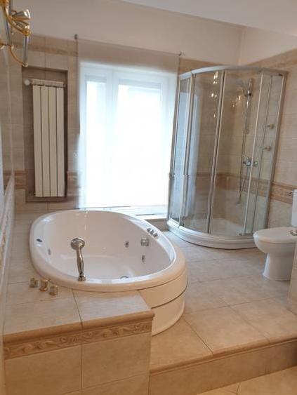 Apartament cu 5 camere decomandat în Grădina Icoanei
