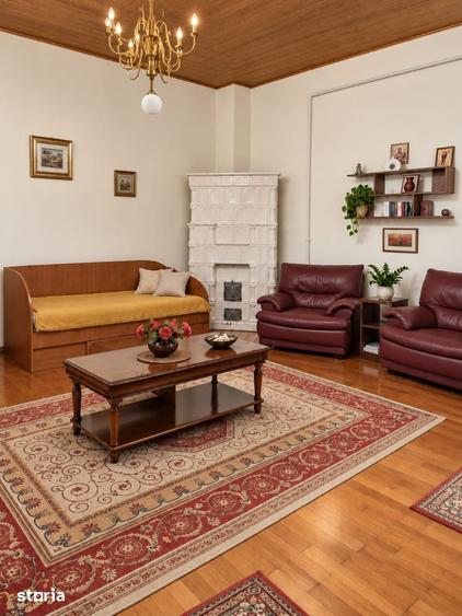 Casă cu Teren 250 Mp în Tei