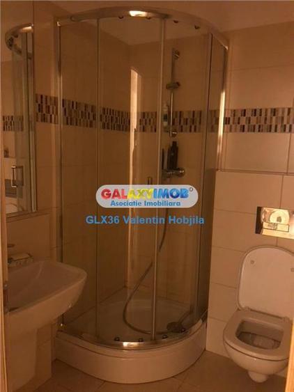 Apartament cu 3 camere semidecomandat, mobilat în Băneasa
