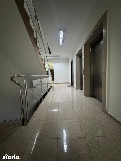 Apartament cu 3 camere decomandat, mobilat în Aviației