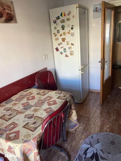 Apartament cu 3 camere decomandat în Tomis III