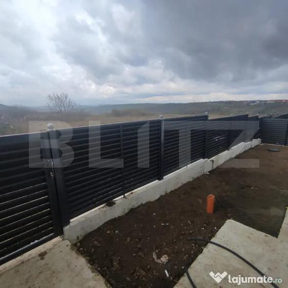 Casă cu 4 camere cu Teren 400 Mp în Central