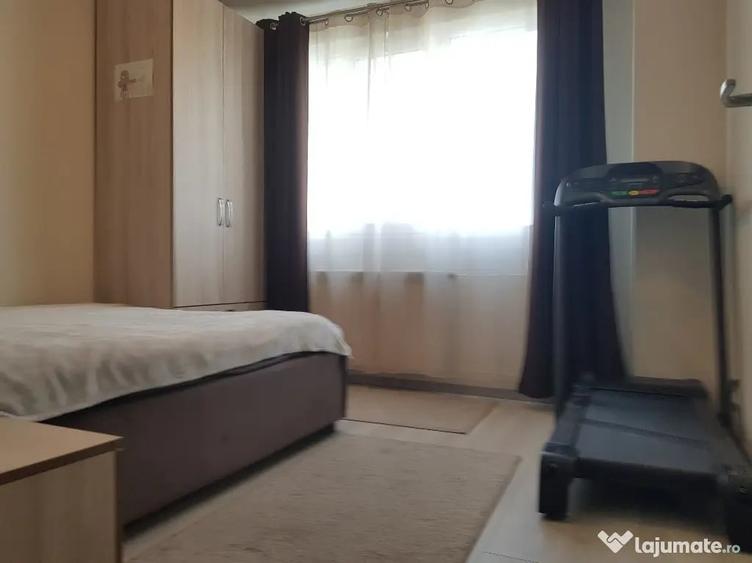Apartament cu 2 camere semidecomandat în 1 Mai