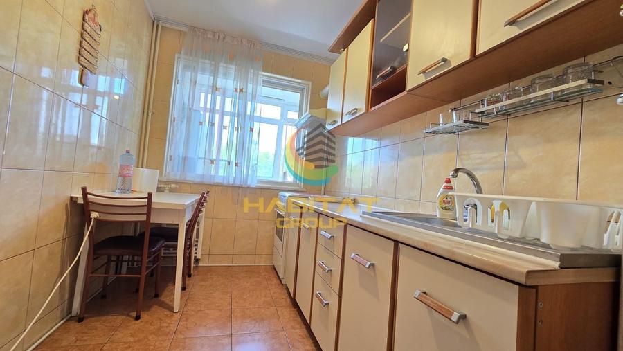 Apartament cu 3 camere decomandat în Apărătorii Patriei