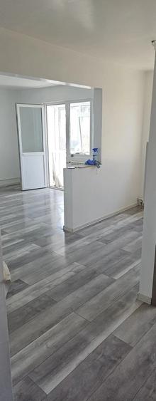 Apartament cu 3 camere decomandat în Crihala