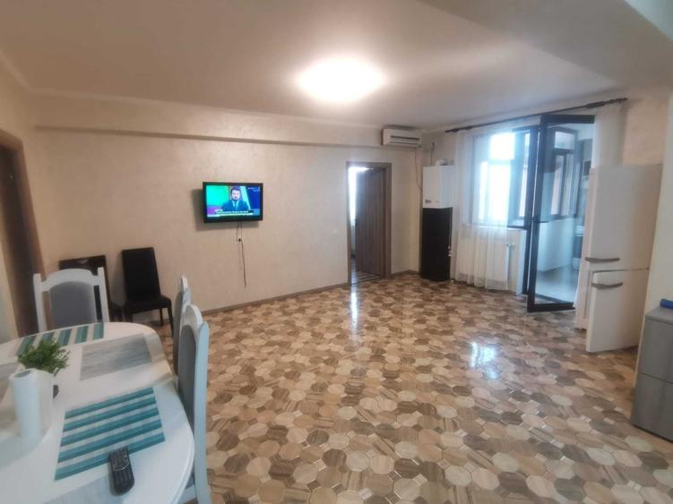 Apartament cu 4 camere decomandat în Central