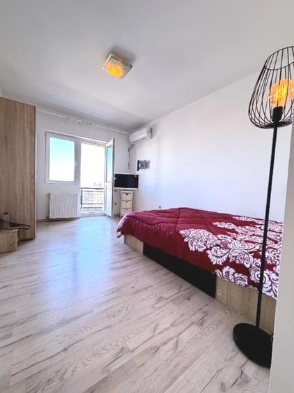 Apartament cu 2 camere semidecomandat, mobilat în Nerva Traian