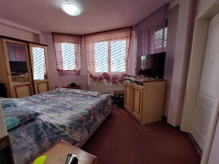 Apartament cu 4 camere semidecomandat, mobilat în Florești