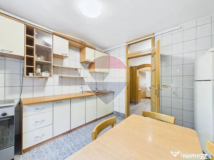 Apartament cu 3 camere spatios de inchiriat in zona 13 Se... - 3