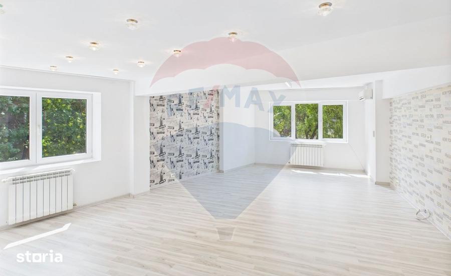 Apartament cu 5 camere în Tineretului