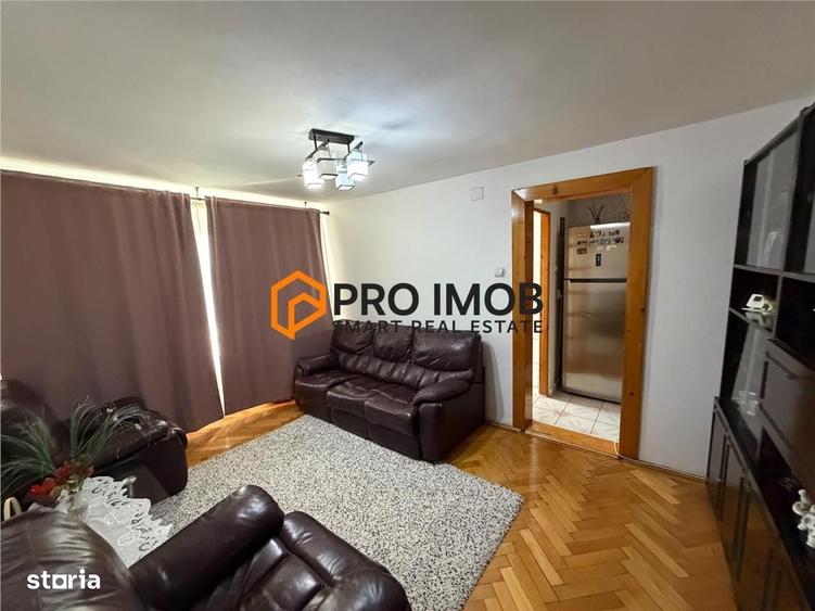 Apartament cu 4 camere semidecomandat în Micro 5